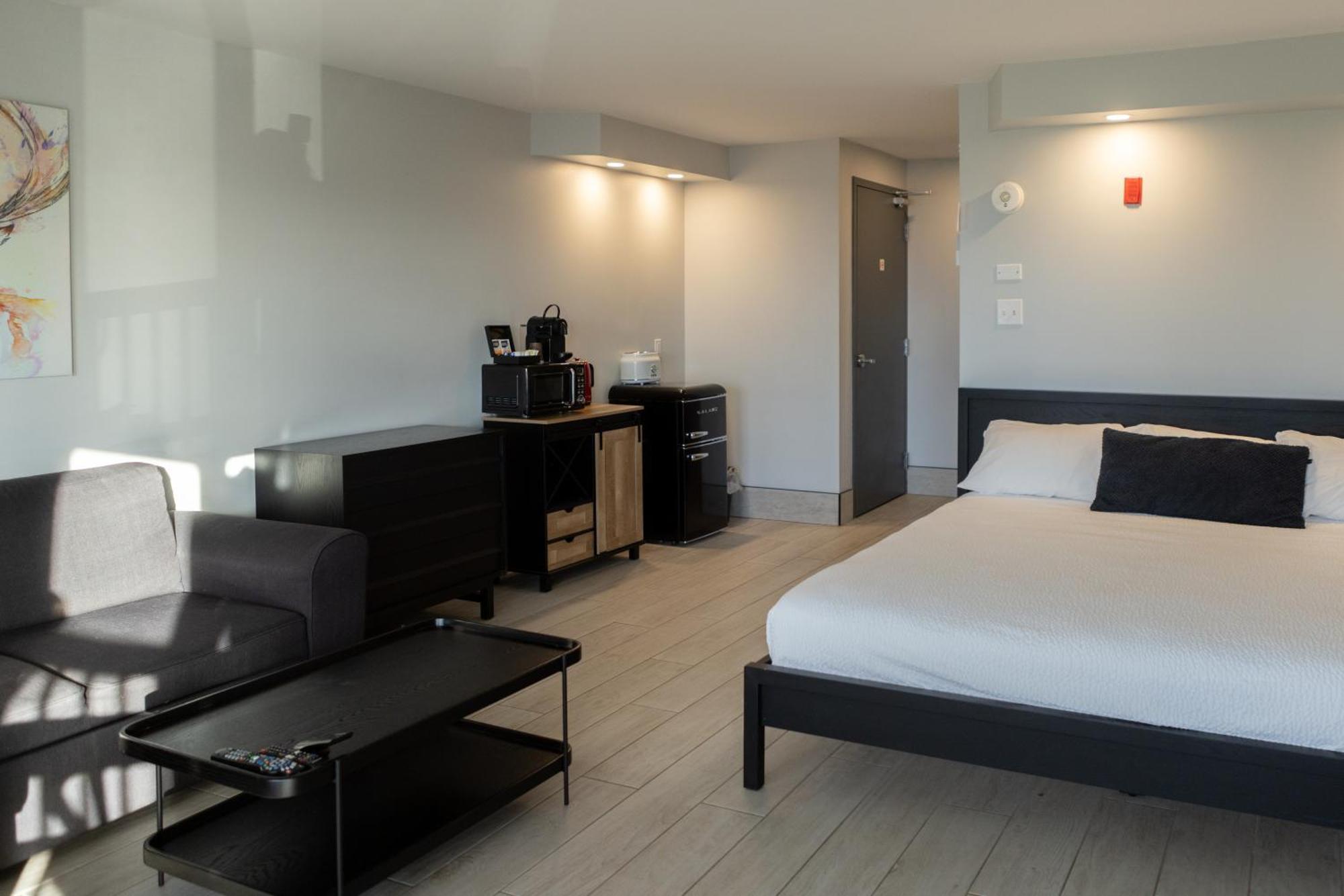 Terrace Suites Callander Exterior photo